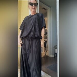 (L) Black Pleated Wide Leg Matching Set 2pc